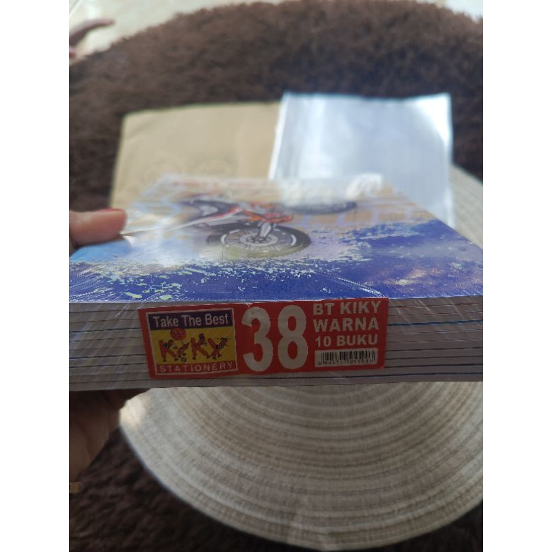 

BUKU TULIS KIKY 38LEMBAR & SAMPUL PLASTIK DAN KERTAS ISI 10