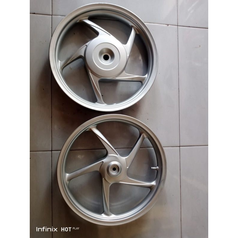 velk depan belakang beat fi, Vario karbu, Scoopy refaint original