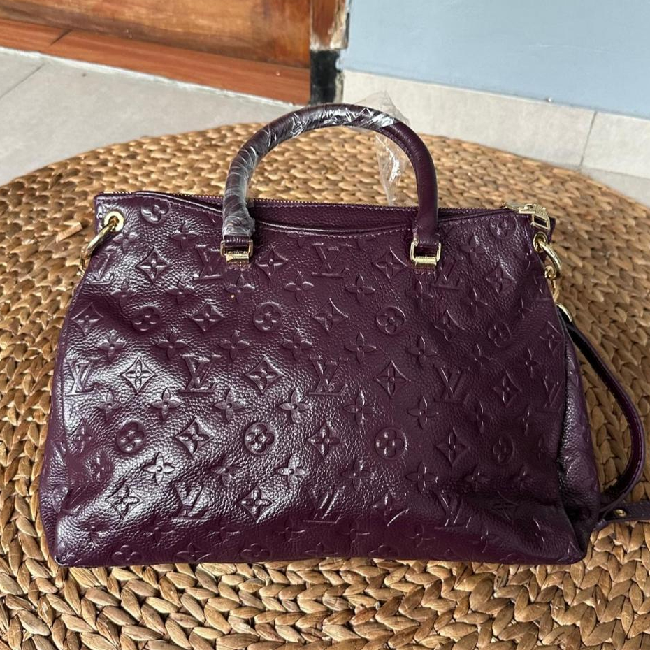 Tas LV*** Hobo Leather Handbag - Deep Purple