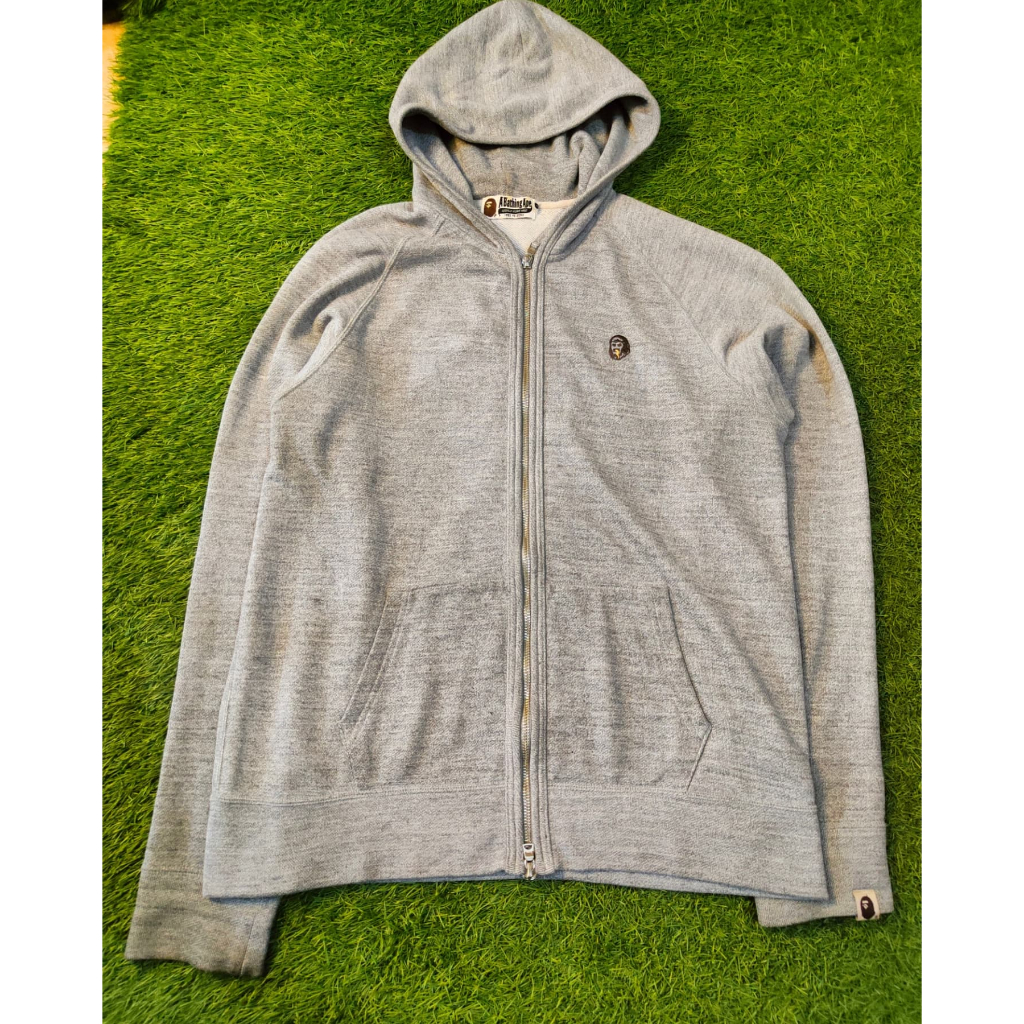 JAKET BAPE  HOODIE ZIPHOODIE WARNA ABU-ABU SECOND LIKE NEW