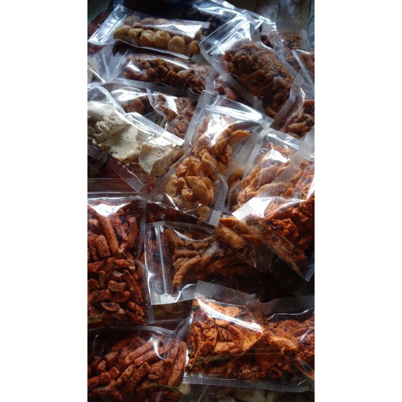 

Cemilan murah basreng berbagai rasa