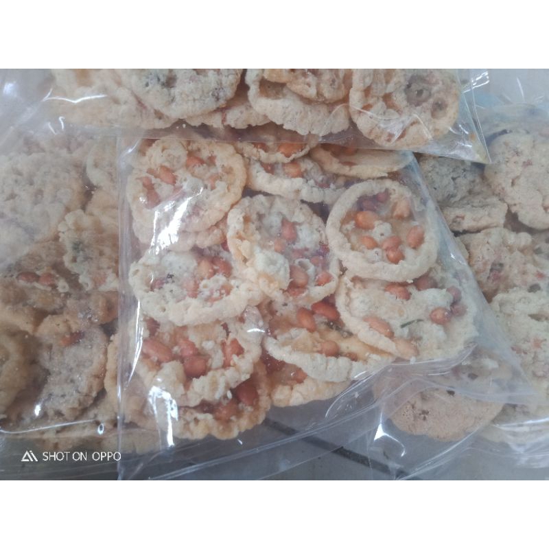 

KERIPIK KACANG RENYAH DAN GURIH KEMASAN 500 GRAM