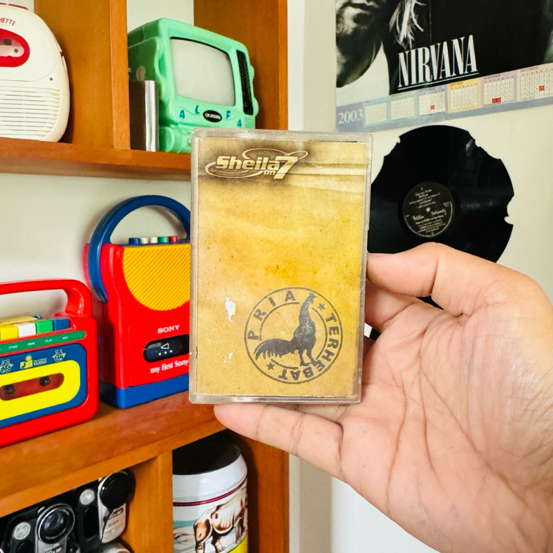 Kaset Pita / Tape / Walkman Sheila on 7 Pejantan Tangguh Pria Terhebat Original 100% Berfungsi / Tes