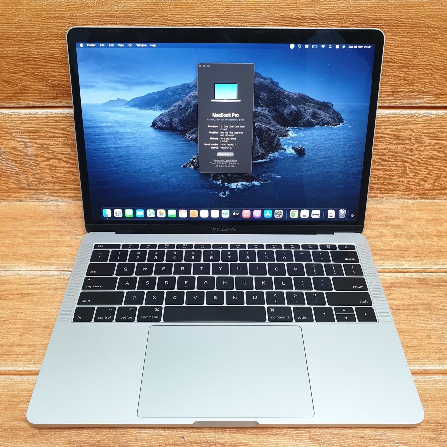 MacBook Pro 2017 | 8GB | 256GB | 13 inch Display