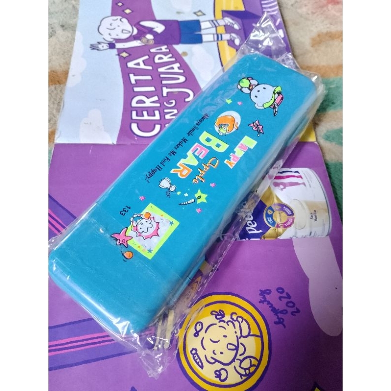 

Kotak pensil