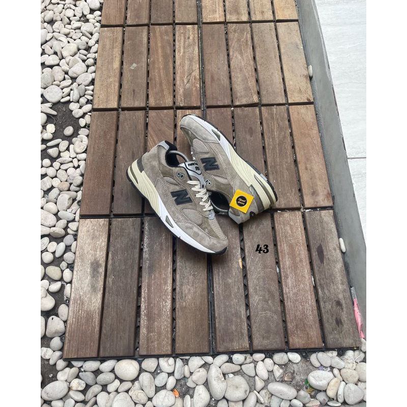 new balance 991v2 jjjjound