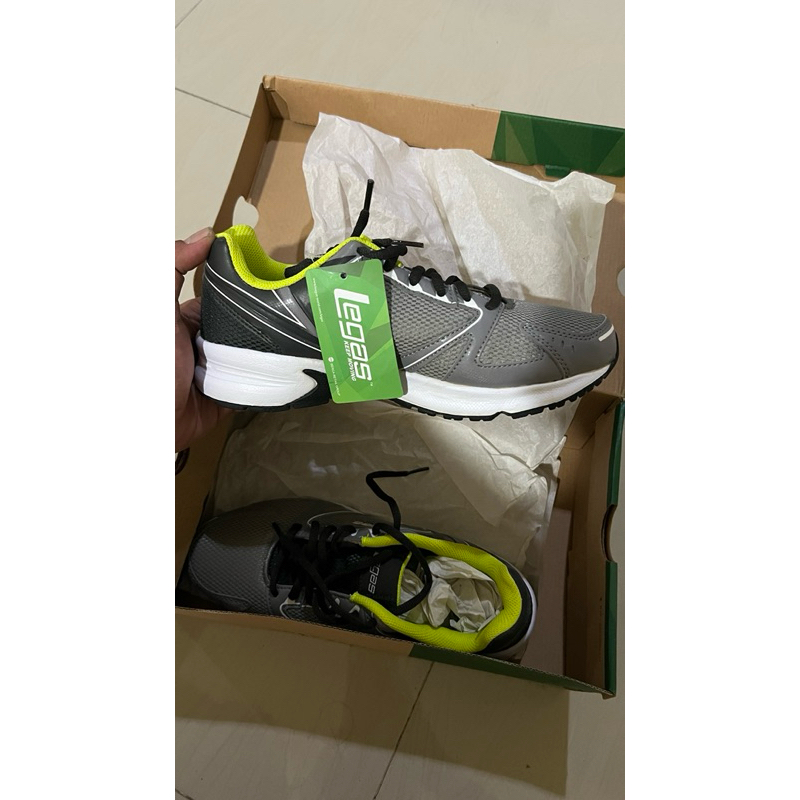 SEPATU LEGAS Running/Lari PERSIT ARK