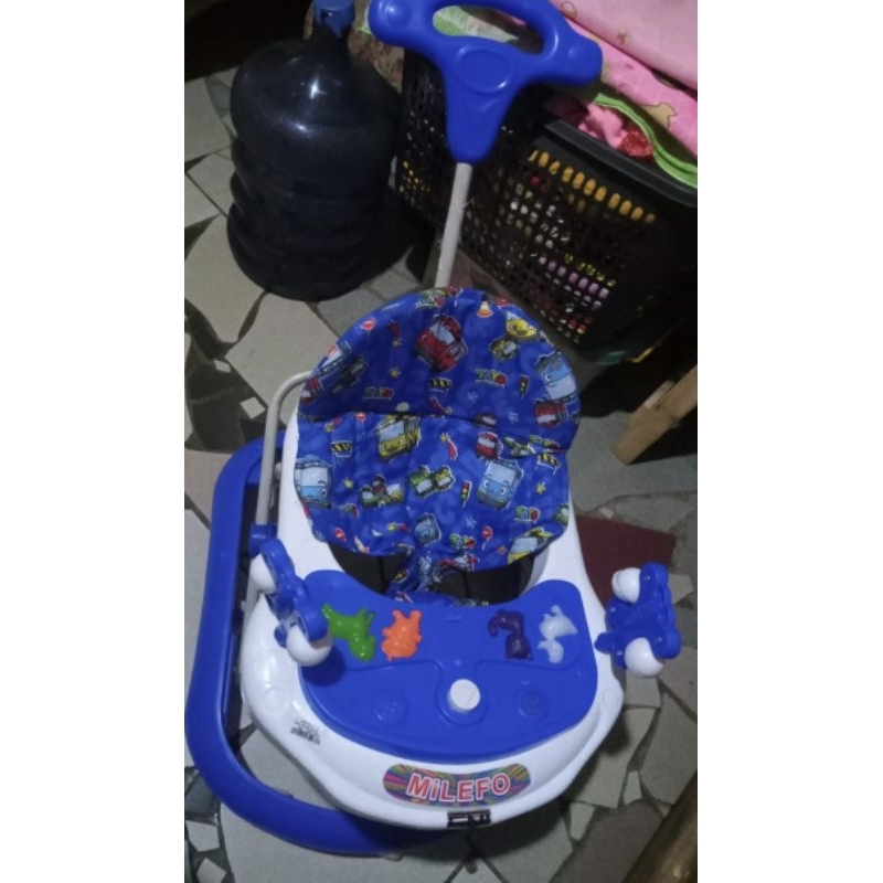 baby walker preloved