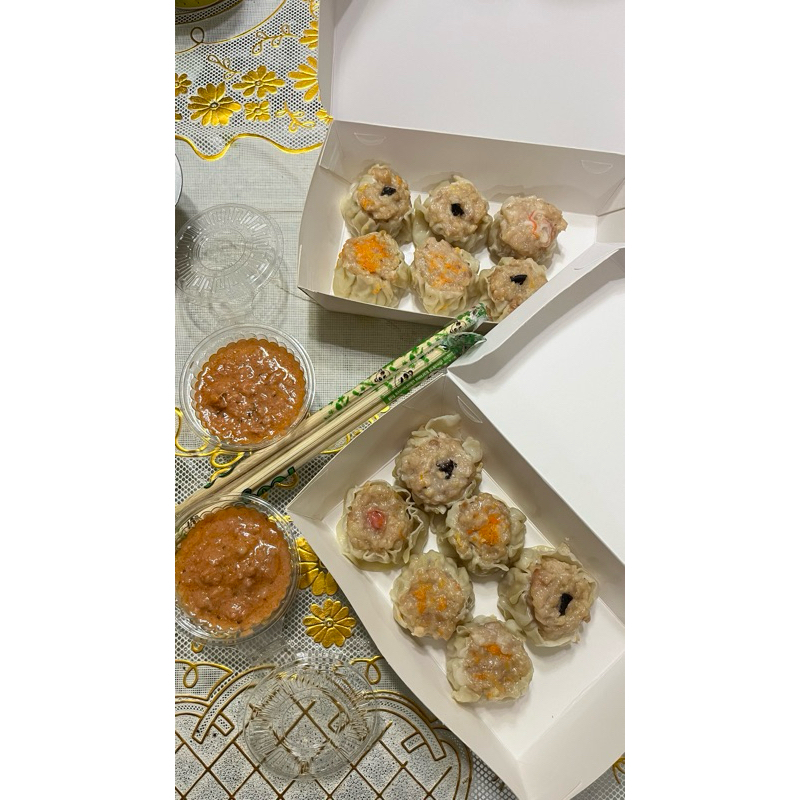 

Dimsum Bolognese 6 pcs jumbo dengan daging yang melimpah