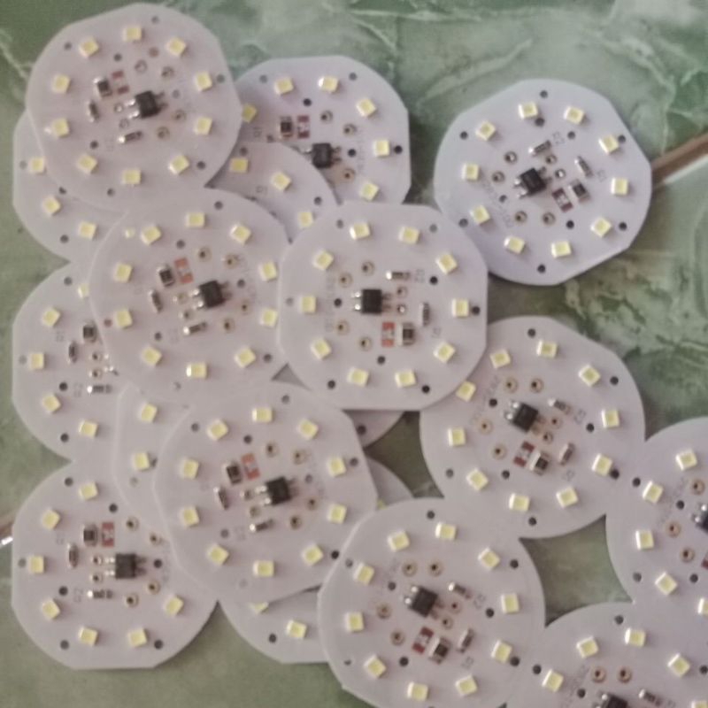 UTAMA DALAM MEMBACA: PCB 10 WATT TANPA ELCO DAN KAPASITOR