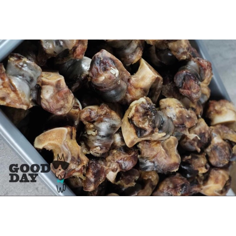 

bonggol babi murni , bisa tolak bala , kaki babi murni , bonggol kaki babi asli ,untuk tolak bala