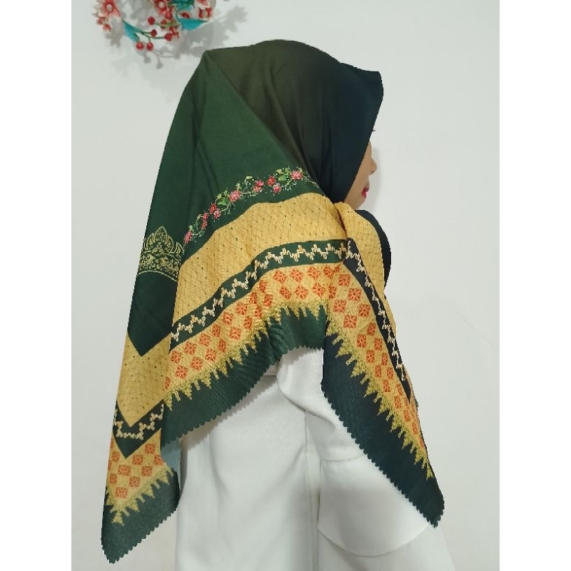 hijab segi empat tapis Lampung/hijab motif batik Lampung/hijab printing/finishing laser cutting
