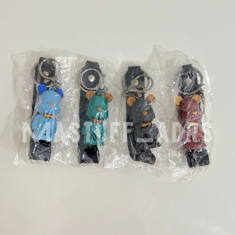 

Gantungan Kunci / Telepon Lanyard / Pelindung Charger 4in1 / Kalender