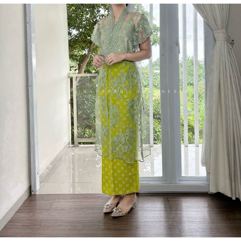 Rayapari Indonesia - Cataleyà Kebaya