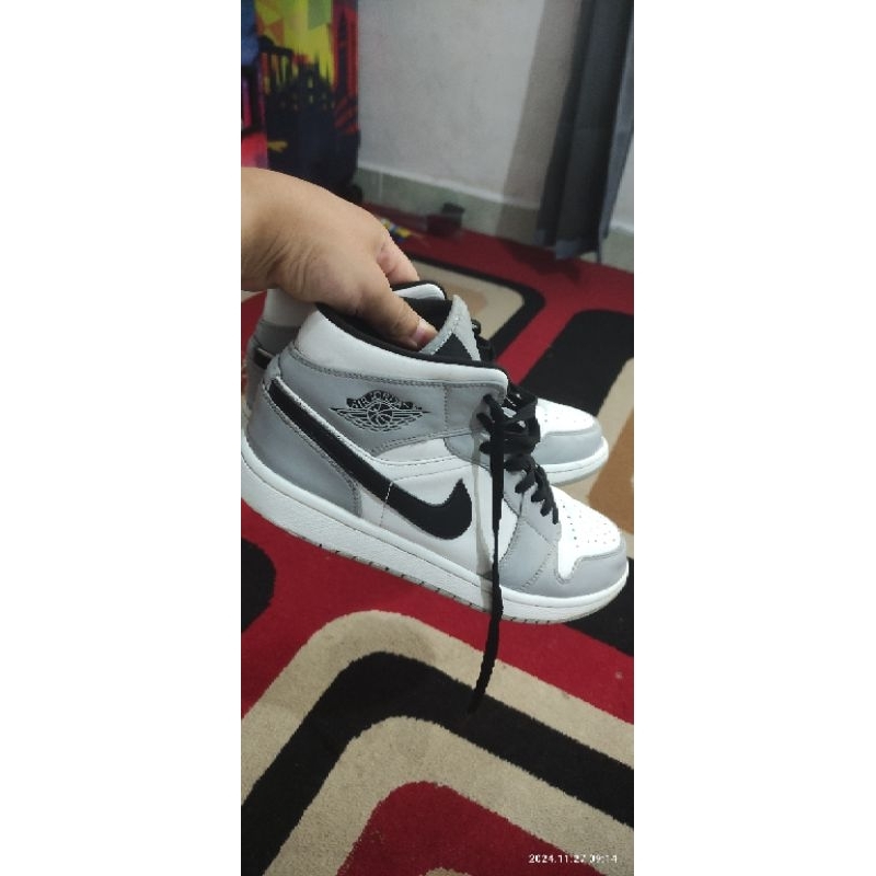 AJ Mid Light Smoke Grey