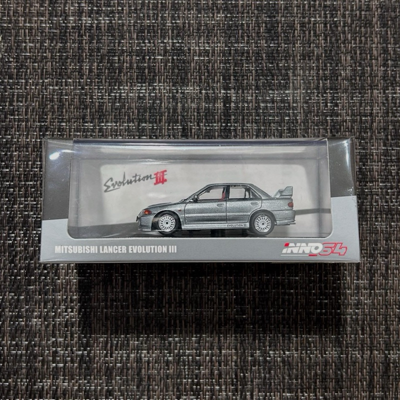 Inno64 Mitsubishi Lancer Evolution III GSR Metallic Grey