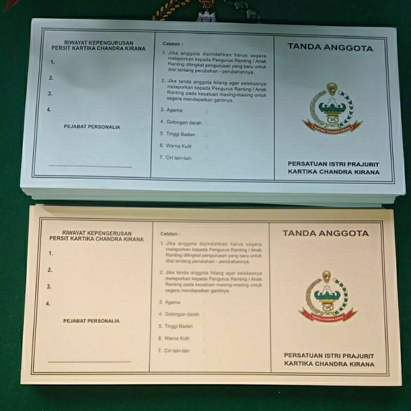 KTA PERSIT   KARTIKA CHANDRA KIRANA ( hijau kebiruan) DAN KTA PERSIT LUAR BIASA ( KUNING )