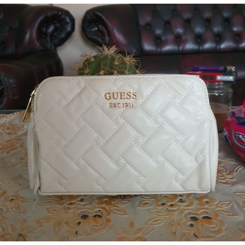 tas guess selempang