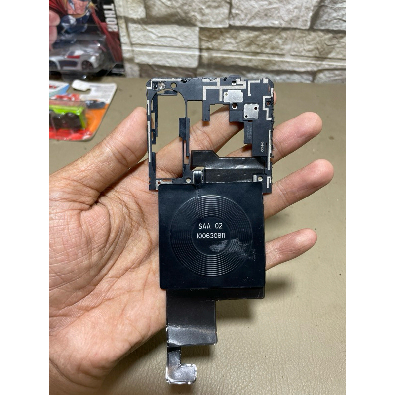 wirelles charging tutup mesin sony xperia 1ii