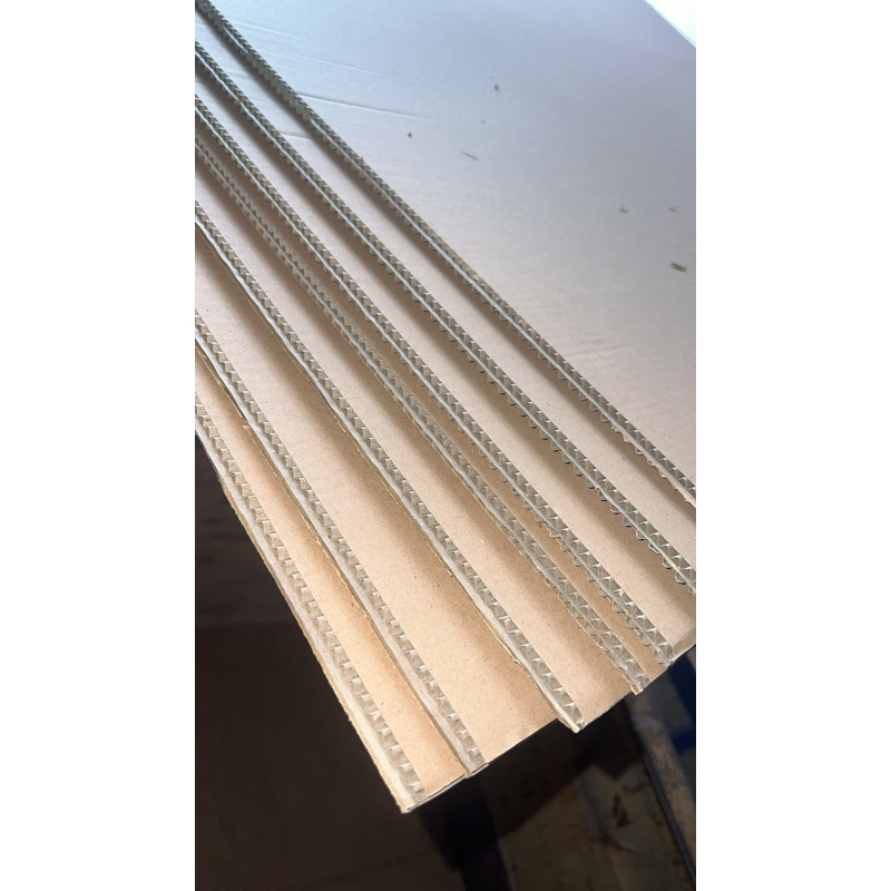 

kardus custum layer 240x118 cm