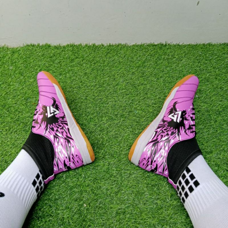 Sepatu Futsal Bots Gaztruz dragon terbaru Sepatu futsal Gaztruz bagus kuat dan tahan jebol