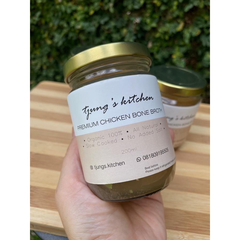 

Chicken Bone Broth Tjung's Kitchen FROZEN Netto 200ml