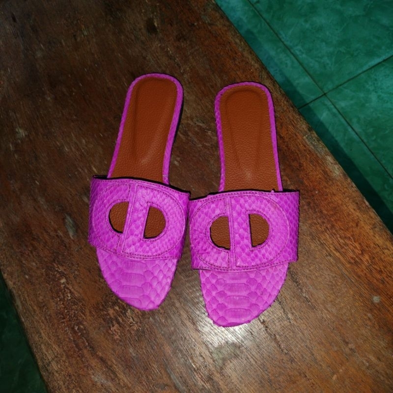 Sandal Flat Wanita Model Dior Kulit Ular Asli