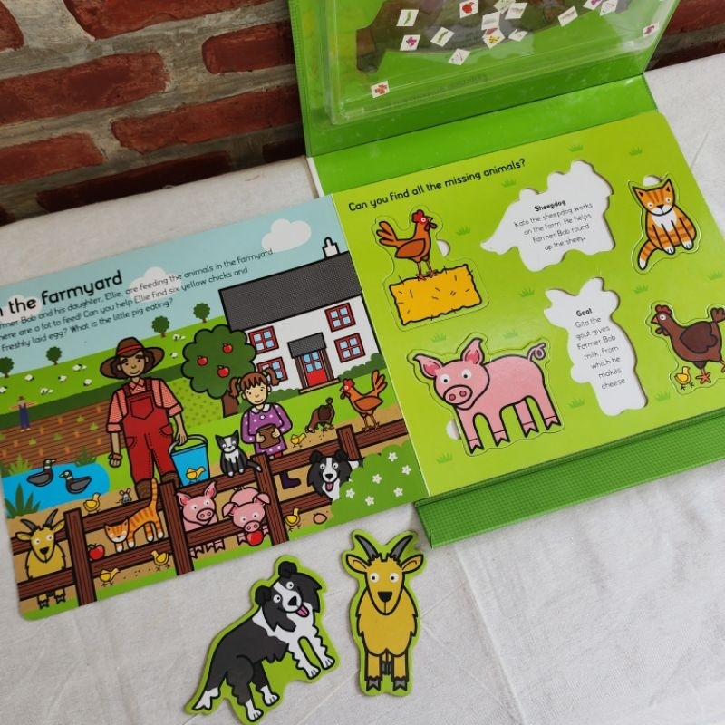 Preloved children board book - Priddy Books "Let's pretend-On the Farm"