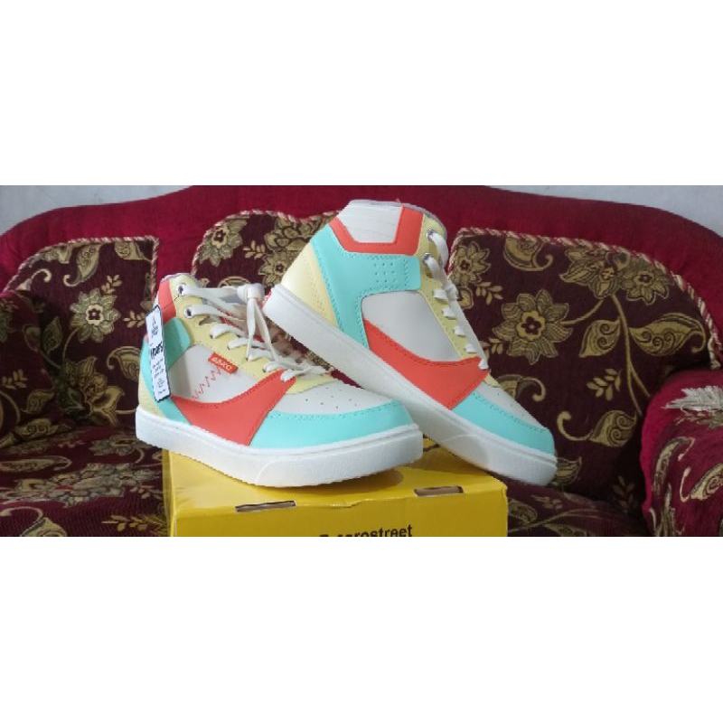 SEPATU ORIGINAL LIMITED HOOPS HOLIDAY ORIGINAL ASLI AEROSTREET BRANDED INDONESIA