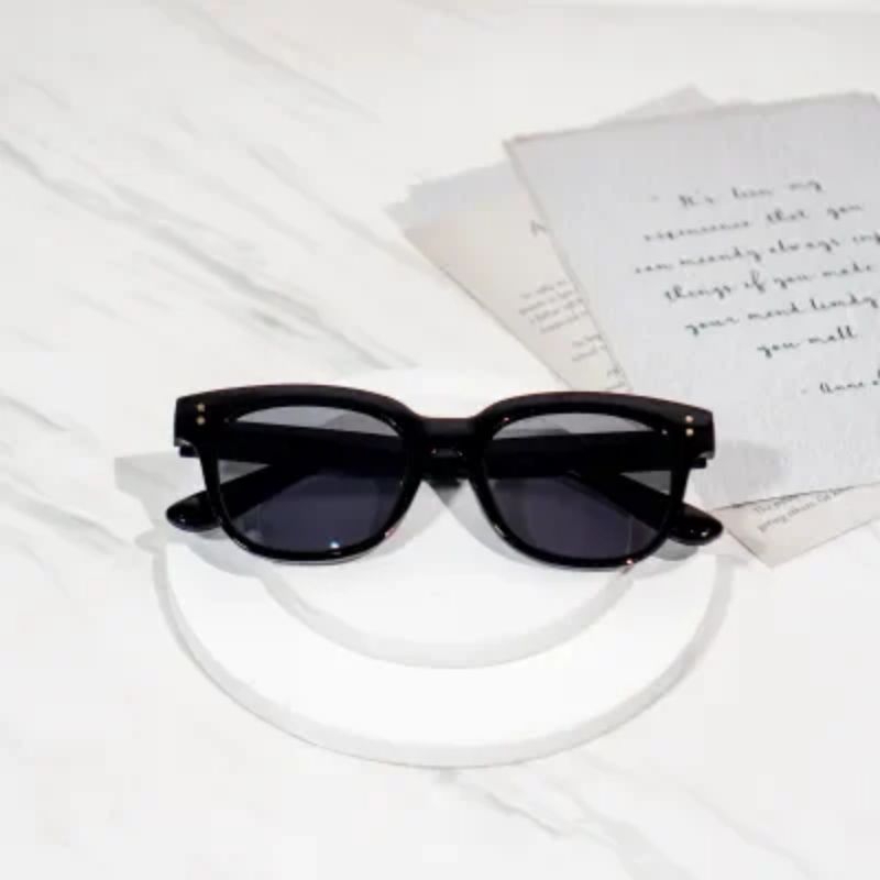 Kacamata fashion kacamata hitam model terbaru