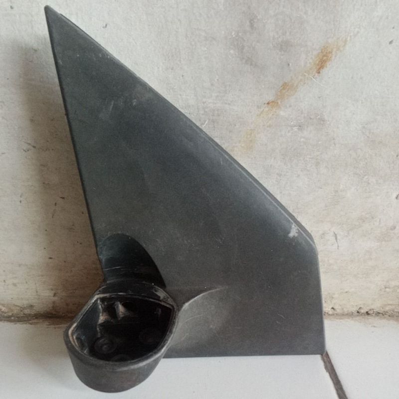 dudukan kaki spion Izusu panther touring 2008-2012