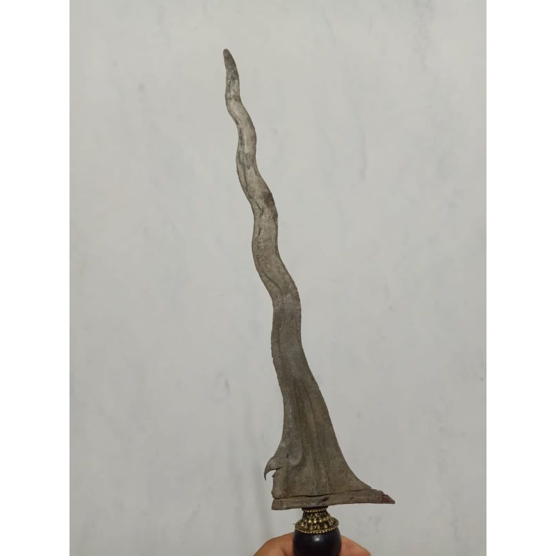 KERIS PATREM SEPUH PANIMBAL LUK 9 BERTINDIK LOKASIAN KERIS SEPUH