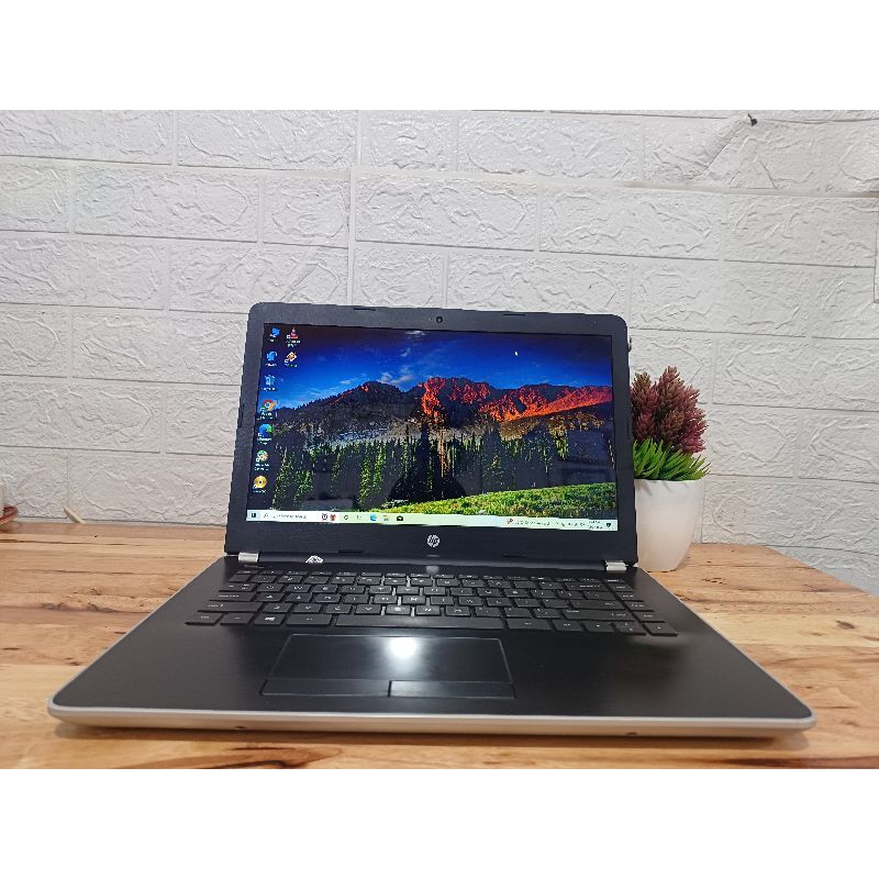 Laptop Hp Slim.Laptop Hp 14-gw0xxx,AMD E2,Ram 4,Hdd 1Tb.Siap Pakai No Minus&Bergaransi