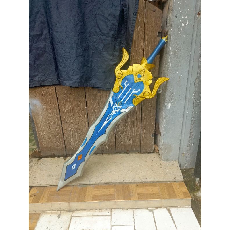 Eula Claymore Genshin Impact Cosplay