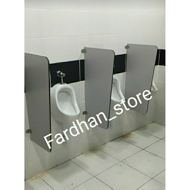 sekat urinoir pelapis pvc tahan air