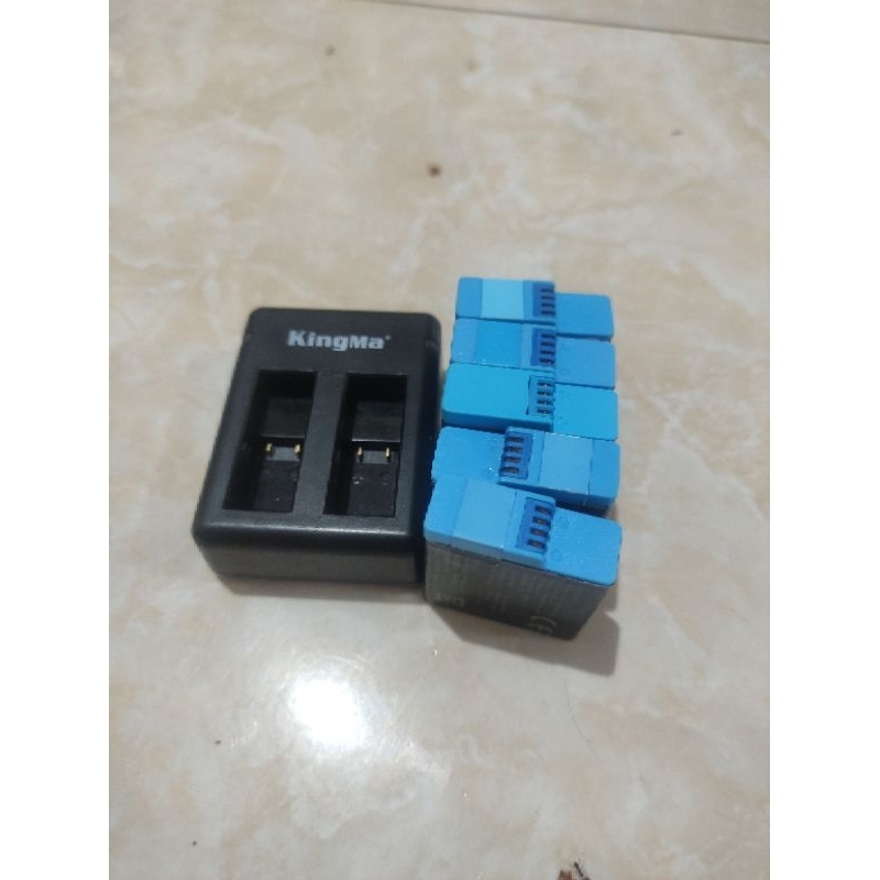 baterai gopro hero 8 dan dock charger 4 telesin 1 ori (bekas)