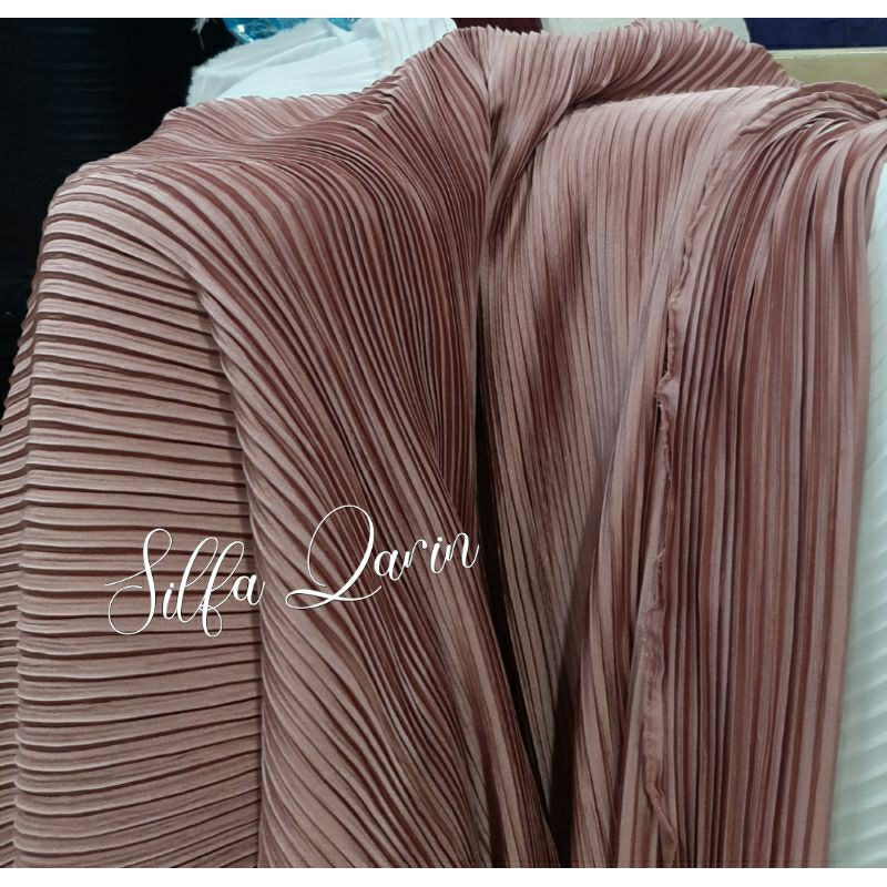 Kain Bahan Satin Plisket Premium / Bahan Kain Plisket (Harga Per 0.5 Meter)