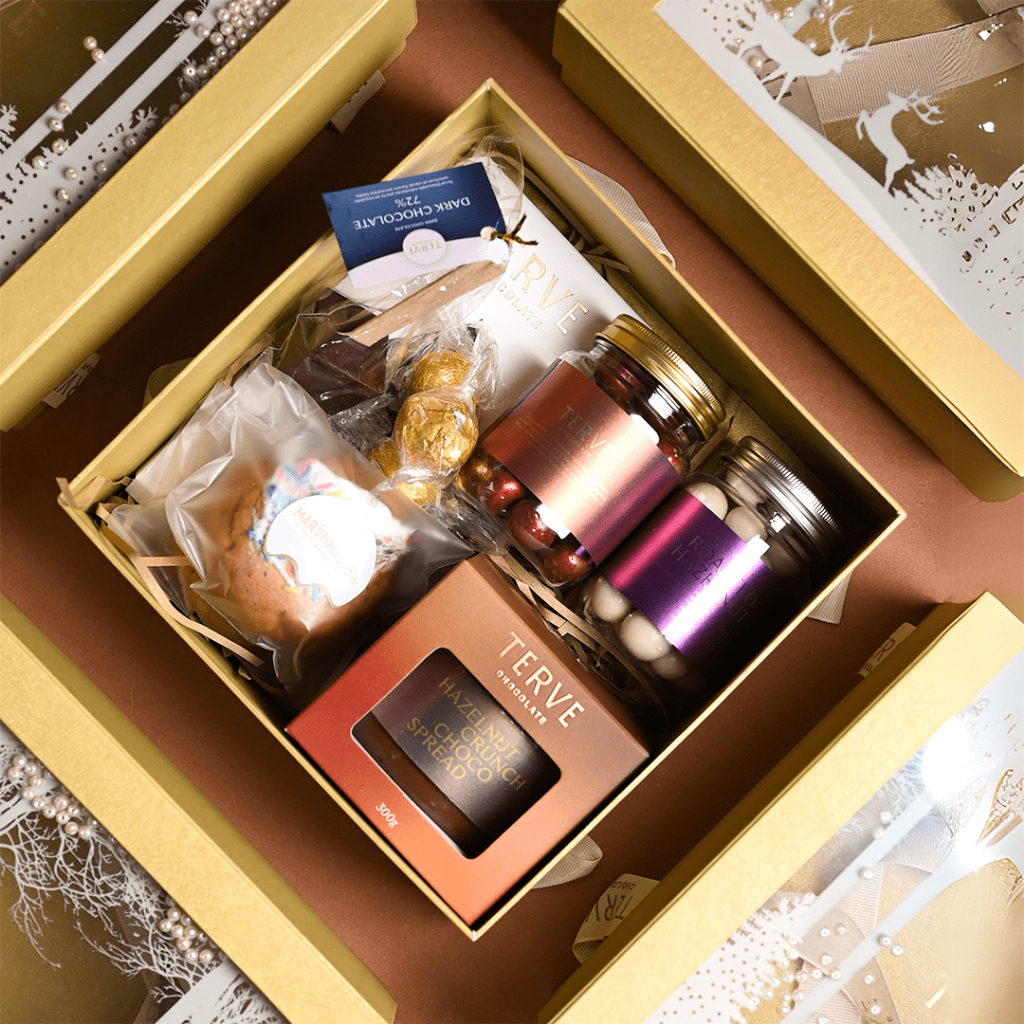 

Terve Chocolate Celestial Gift Hampers - Hampers Coklat Natal