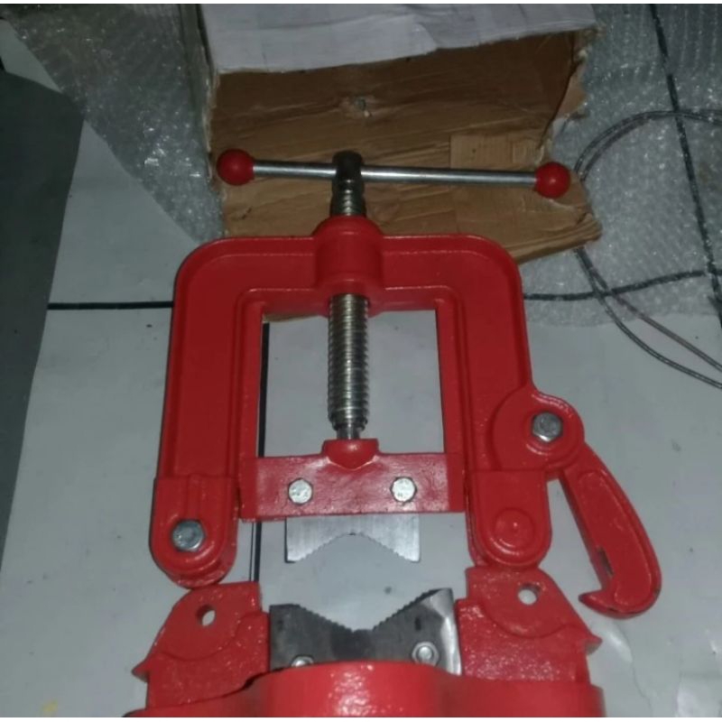 Alat Penjepit Pipa Catok Pipa Tanggem no.1 size 2 inch