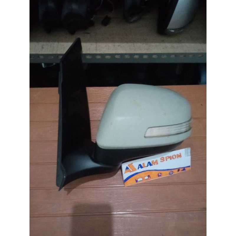 spion mobil Honda Mobilio 2014 kiri