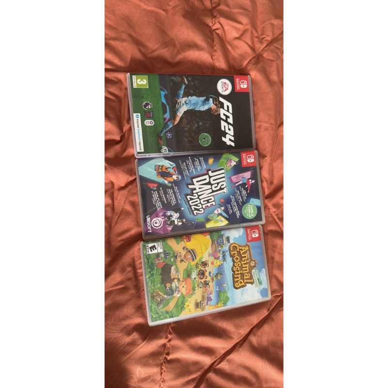 Wts nitendo switch second  Game Just Dance 2022 & FC24 