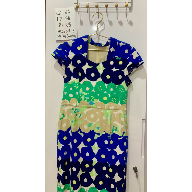 dress/pakaian wanita merk accent preloved