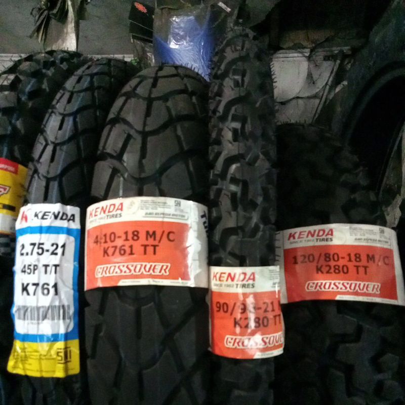 ban semi trail Kenda k280 dan k761 ring 18/21 ukuran  275/21,410/18,90-90/21 dan 120-80/18