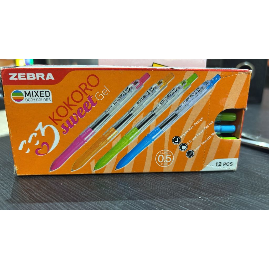 

Gramedia Bali Galeria - Zebra Kokoro Gel 05 - Colored Barrel Set 12 Black Ink