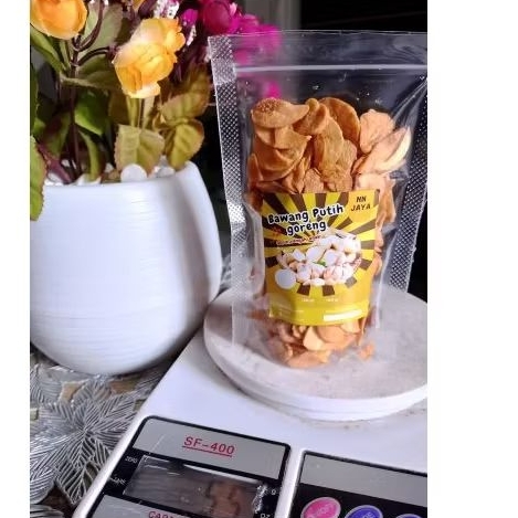 

Bawang putih goreng premium dijamin kriuk tanpa campuran tepung
