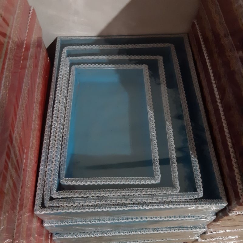 

Parcel Hantaran Kotak Isi 4 Seserahan