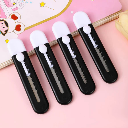 

Pisau Silet Ukir / Alat Ukir Mini dengan Motif Menarik