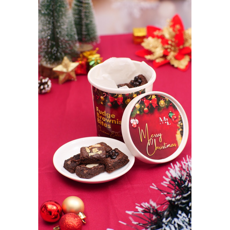 

Joyfull Christmast Hampers Fudge Brownies Bites by mezzaluna indonesia