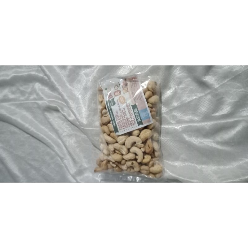 

kacang Mete, kacang Mede 250 gram