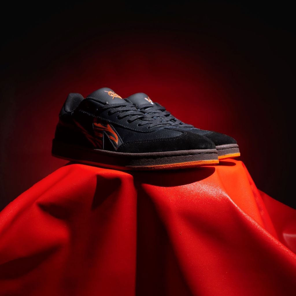 THE JAKMANIA x NOBRANDS FOOTWEAR